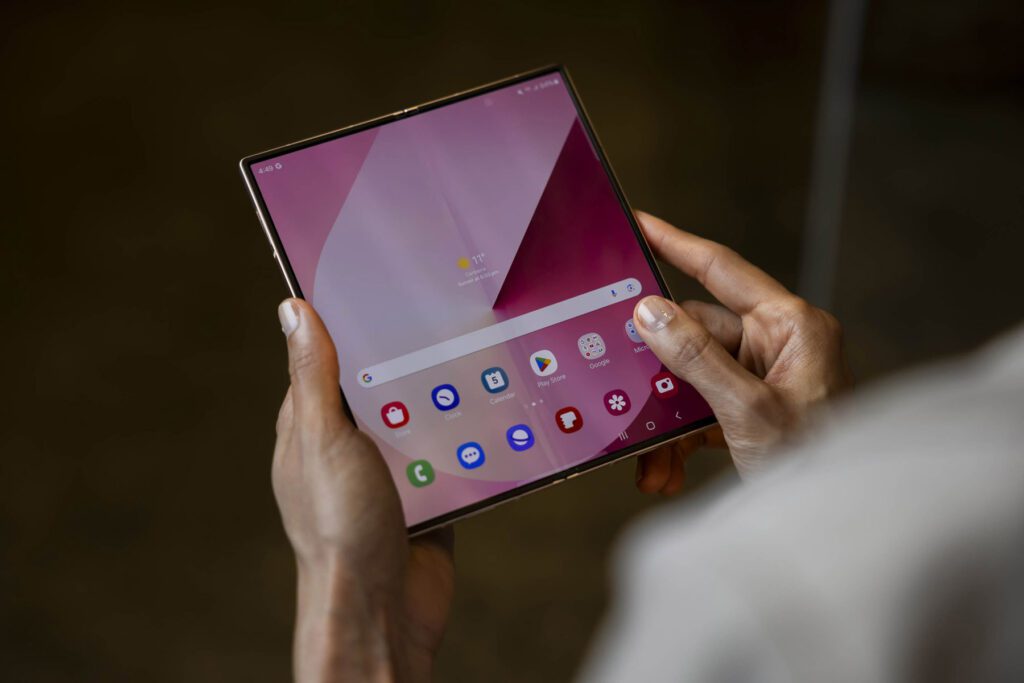 Samsung Galaxy Z Fold 6 Finally Tackles Its Biggest Flaw