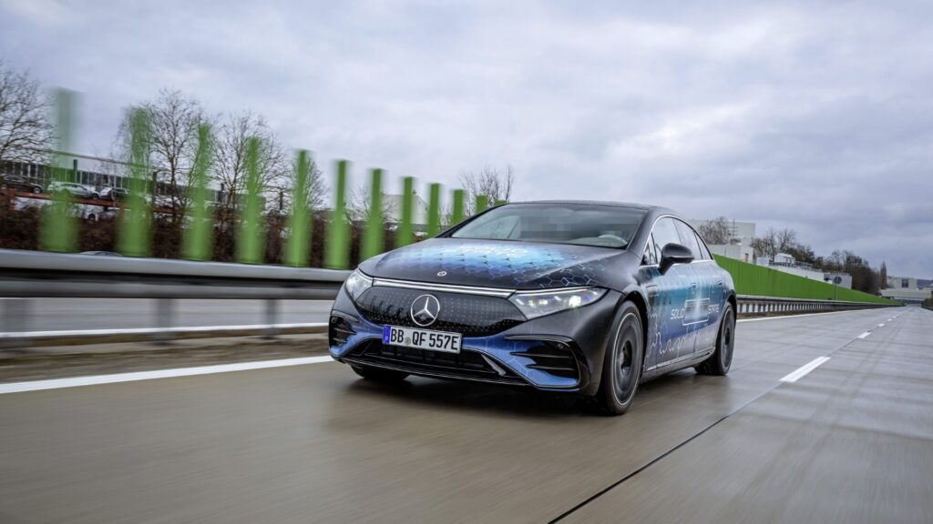 **Mercedes Initiates Solid-State Battery Road Trials, Aiming for 1,000km EV Range**