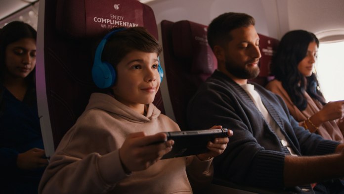 Qatar Airways Soars with Starlink: In-Flight Connectivity Enhanced to 500 Mbps per Aircraft