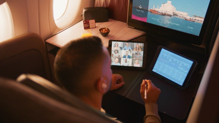 Qatar Airways Soars with Starlink: In-Flight Connectivity Enhanced to 500 Mbps per Aircraft