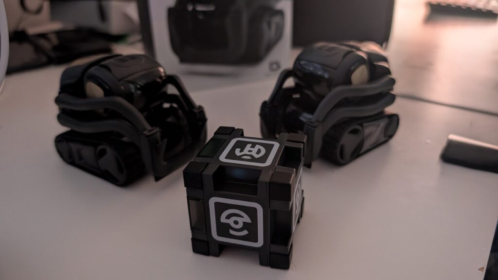 Vector OSKR robot displaying its customization and interactive features.