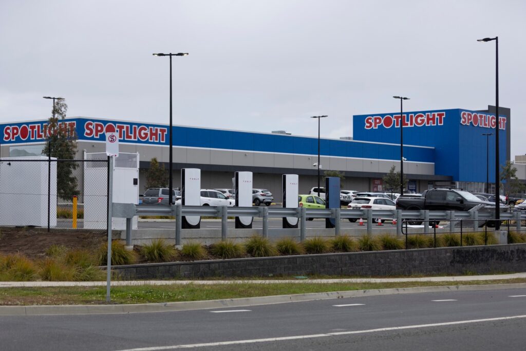 Tesla Achieves 75,000 Worldwide Superchargers, Commemorates Milestone in Tasmania