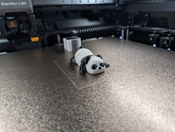 Revealing the Dynamo: Bambu Lab H2C 3D Printer Transforms with Instantaneous Hotend Exchange