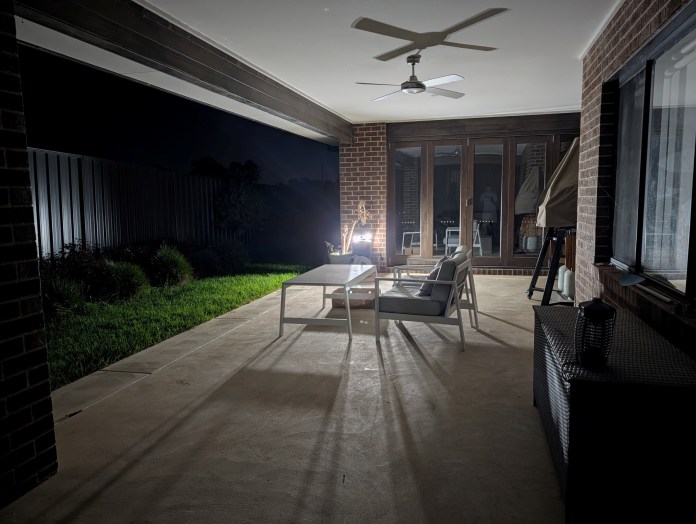 Reolink Solar Floodlight Cam bright security lighting