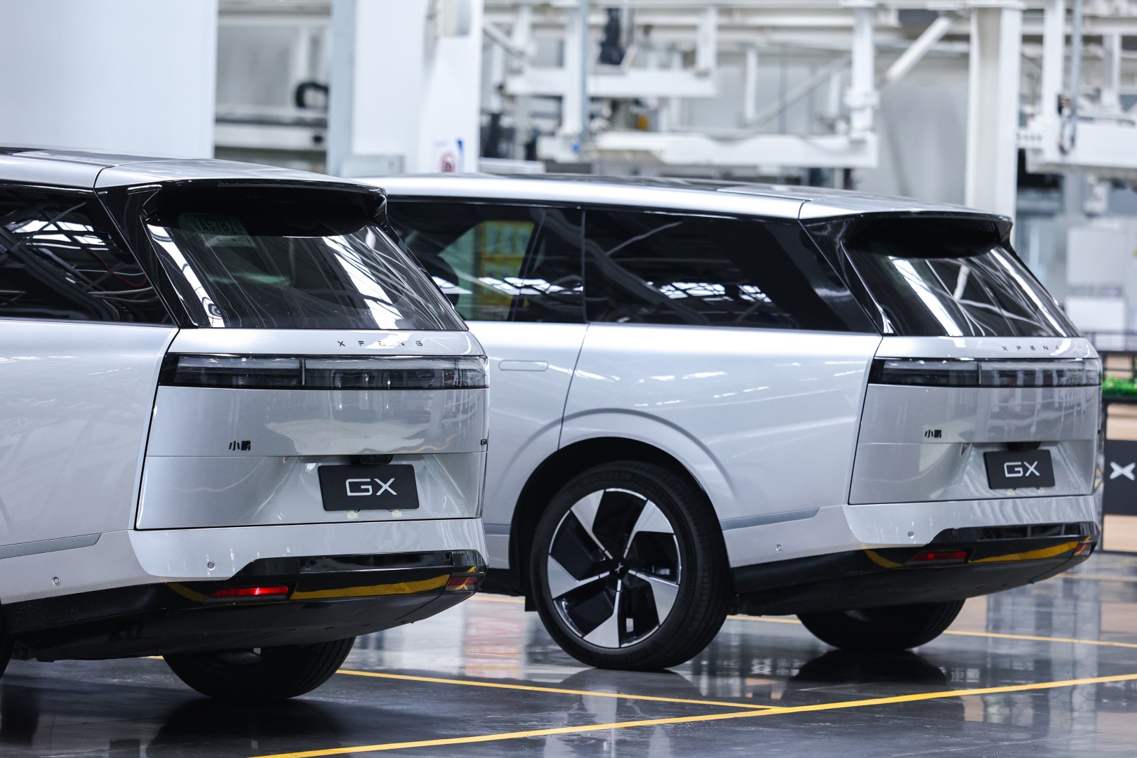 XPENG's mass-produced Level 4 Robotaxi with 3,000 TOPS