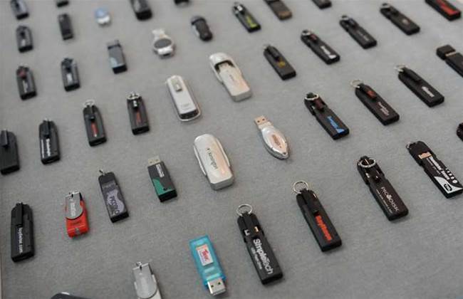 Zero-Day Vulnerability: USB Drive Circumvents Windows BitLocker Protection