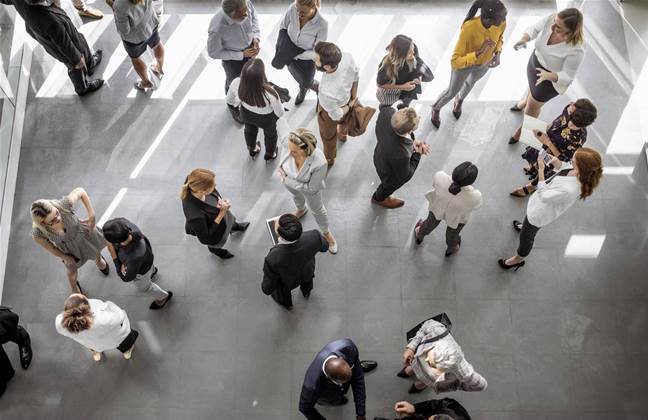 Government Workers Decline Tech Supplier "Gifts" en Masse
