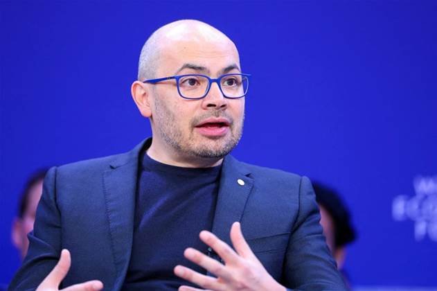 Google's Leadership Reshuffle: The Crucial Changes Driving Its Significant AI Transformation