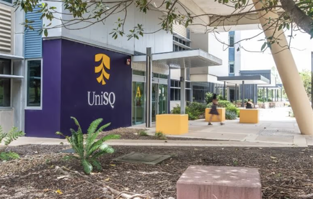 University of Southern Queensland Moves to New Hypervisor Software