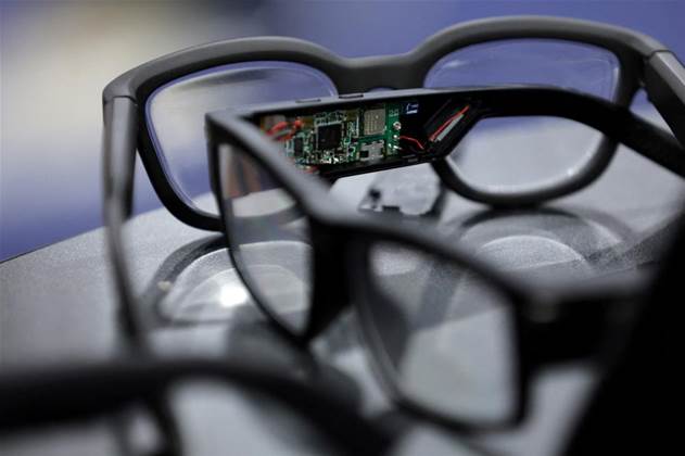 Australia considers prohibiting smart glasses in government facilities