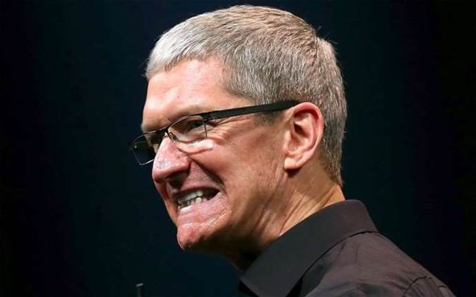Cook Transfers Apple Leadership to Ternus